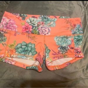 Fleo coral shorts